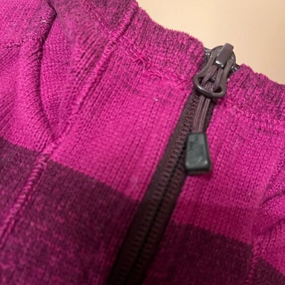 The North Face hooded Sweater - Picture 8 of 8